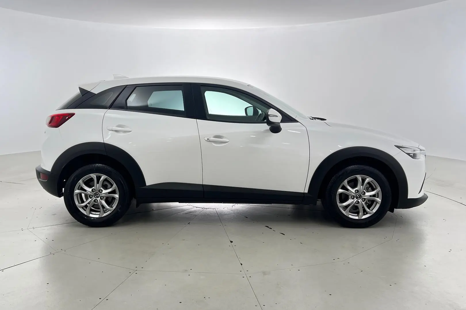 2017 Mazda CX-3 Gallery Image 3