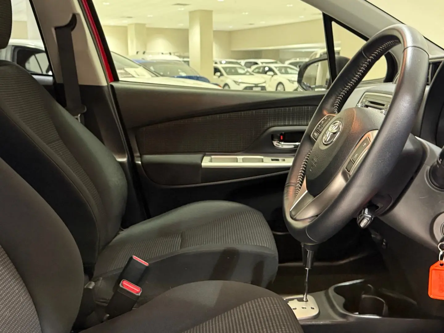 2014 Toyota Yaris Gallery Image 11