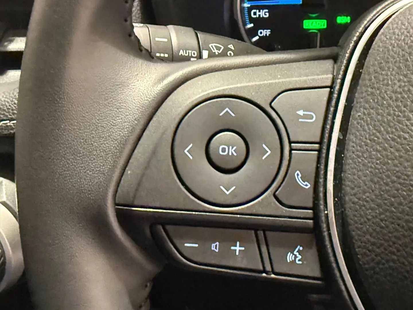 2020 Toyota RAV4 Gallery Image 17