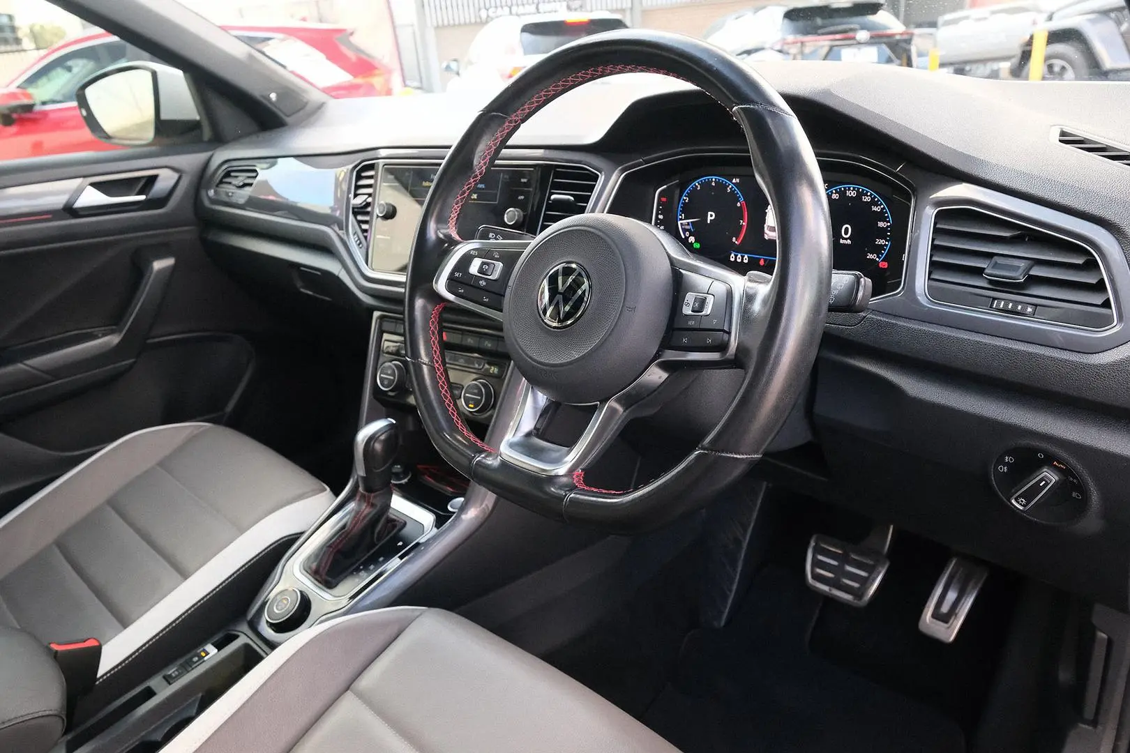 2021 Volkswagen T-Roc Gallery Image 7