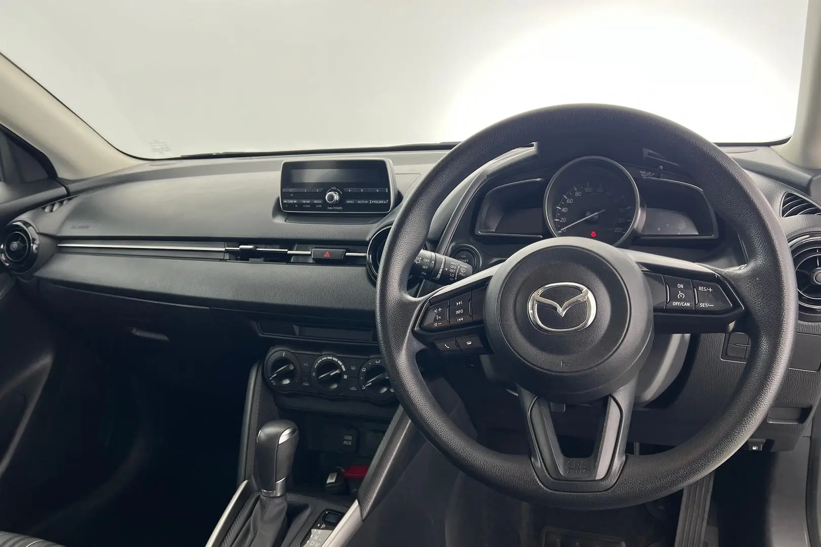 2017 Mazda 2 Gallery Image 2