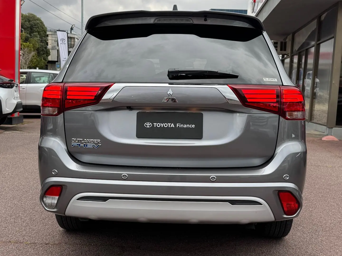 2020 Mitsubishi Outlander Gallery Image 7