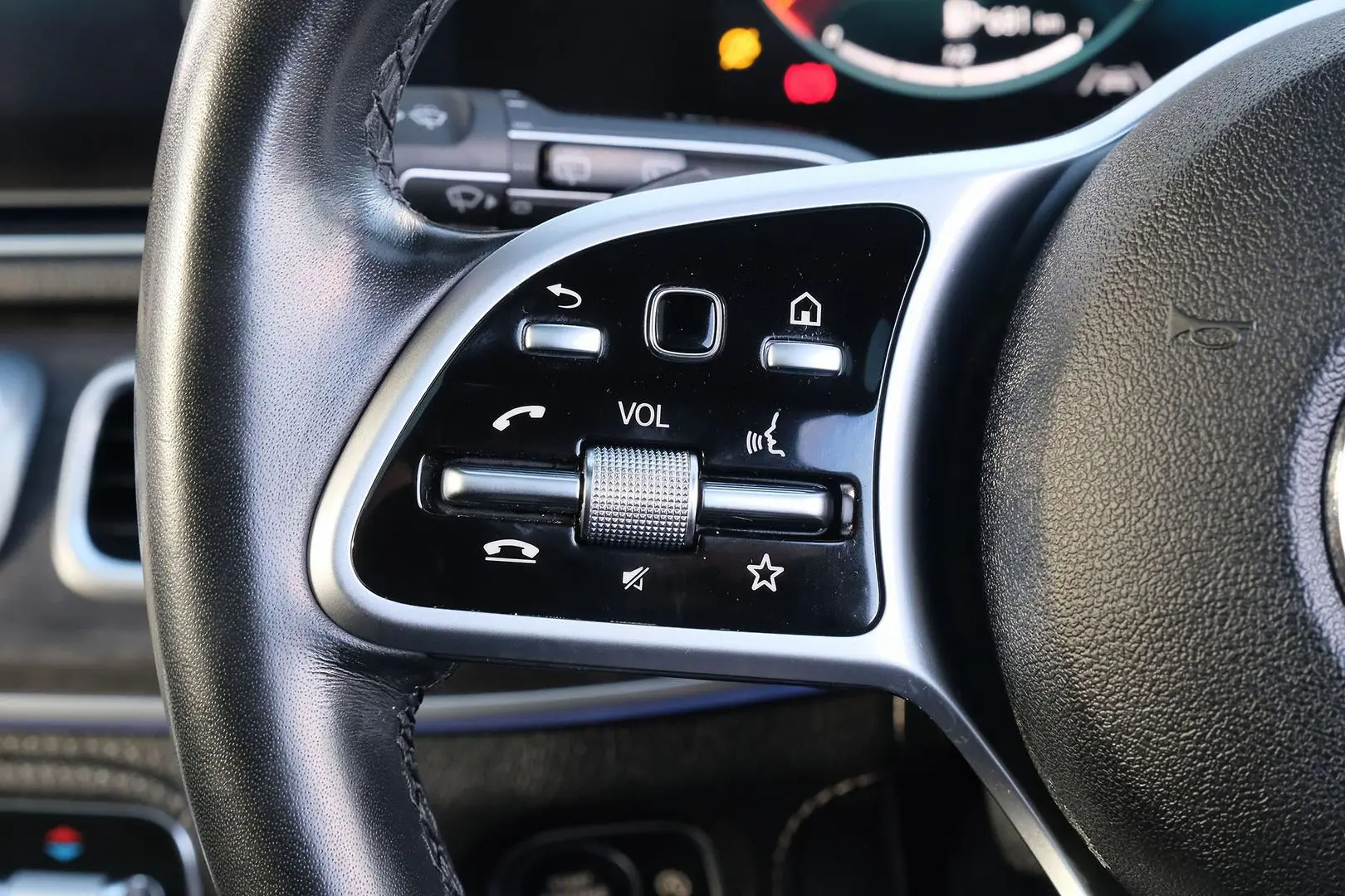 2019 Mercedes-Benz GLE-Class Gallery Image 17