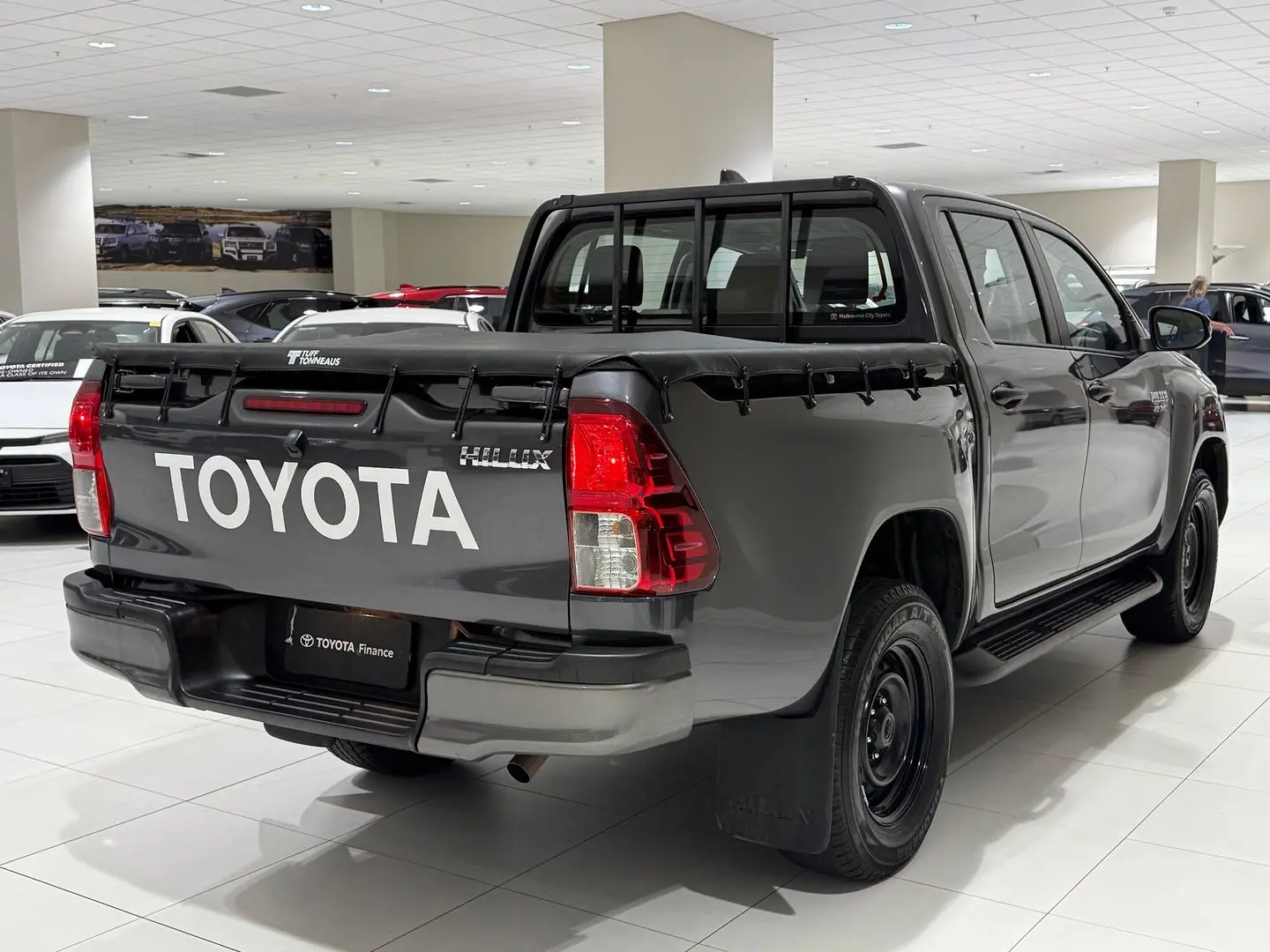 2021 Toyota Hilux Gallery Image 10