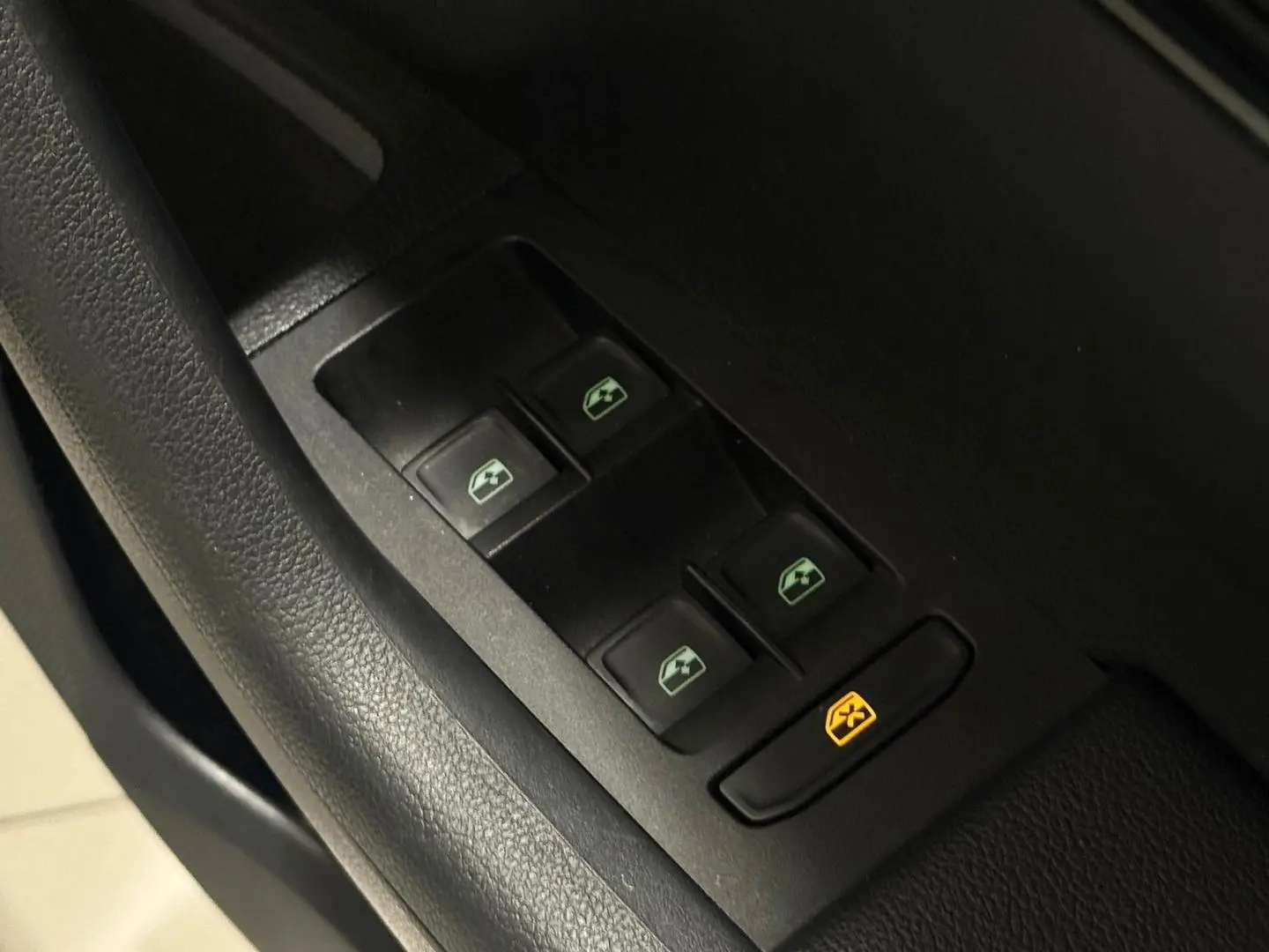 2020 SKODA Octavia Gallery Image 15