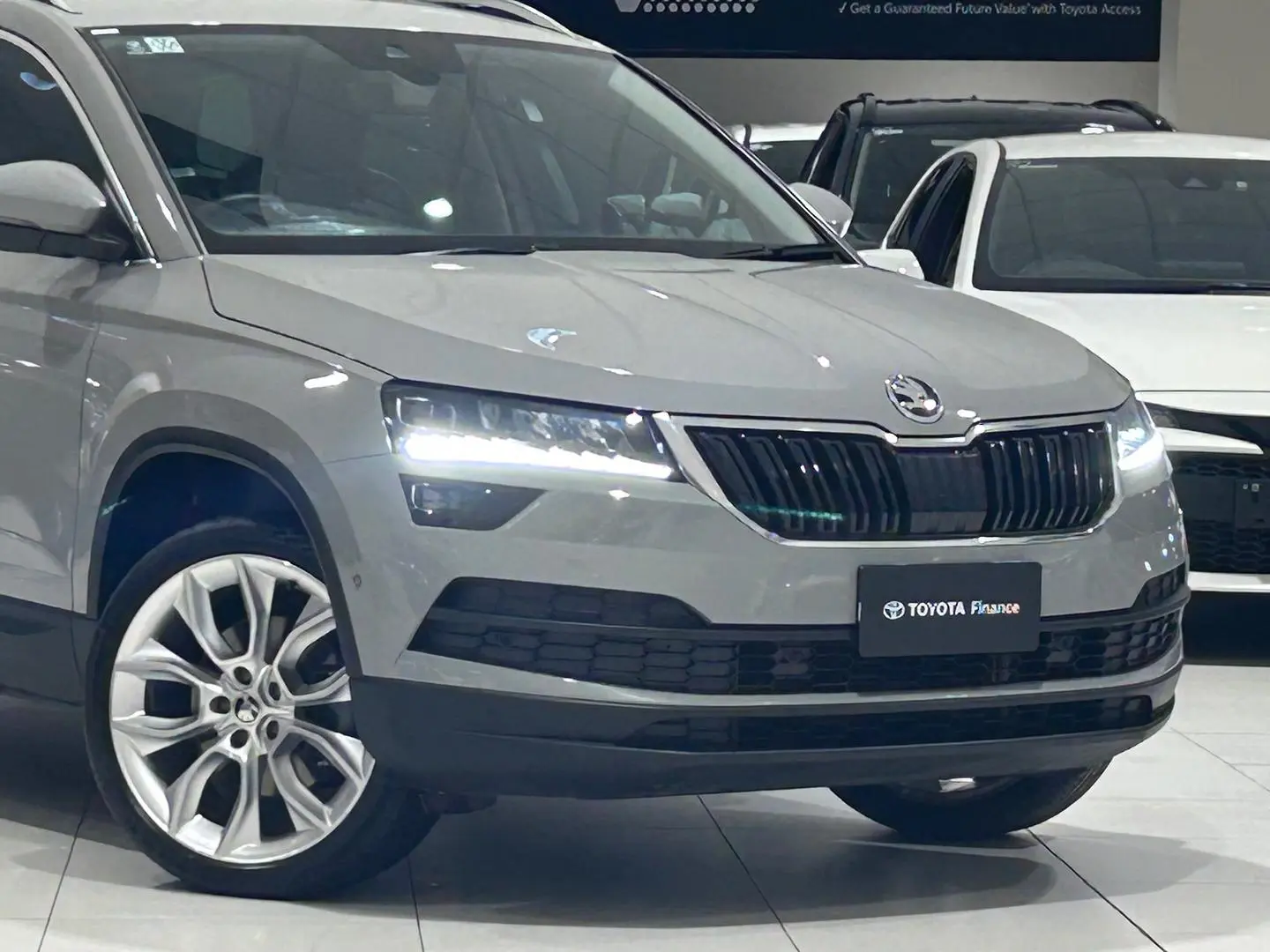 2021 SKODA Karoq Gallery Image 3