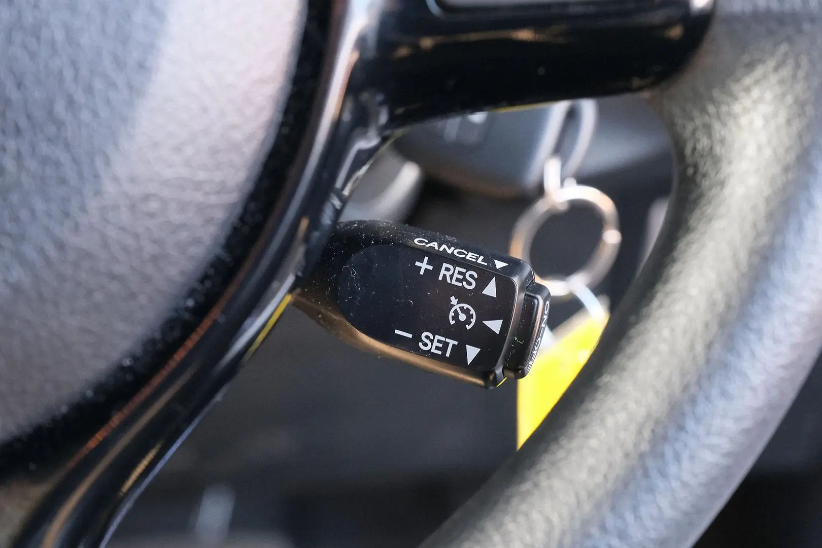 2017 Toyota Yaris Gallery Image 15