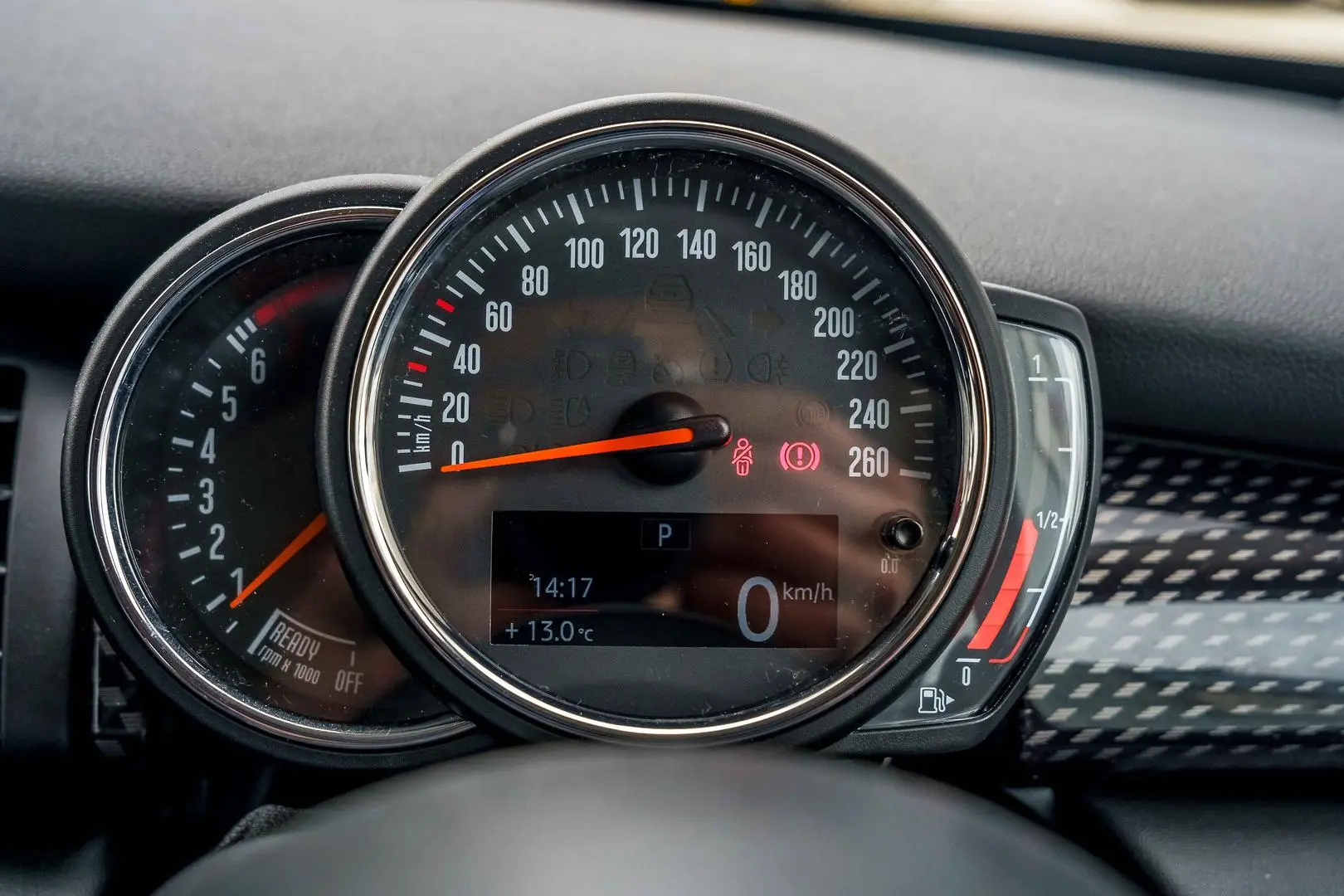 2019 MINI Hatch Gallery Image 11