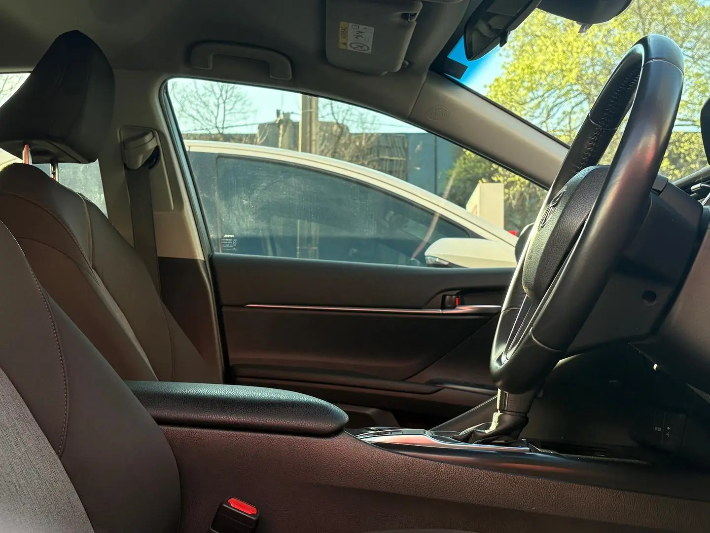 2019 Toyota Camry Gallery Image 11