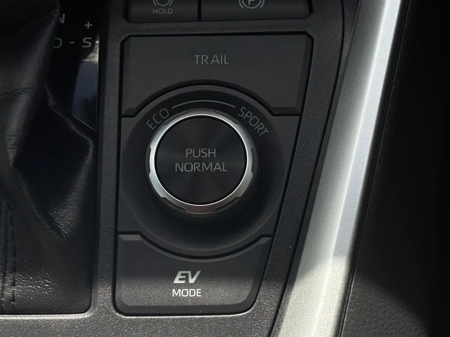 2021 Toyota RAV4 Gallery Image 22
