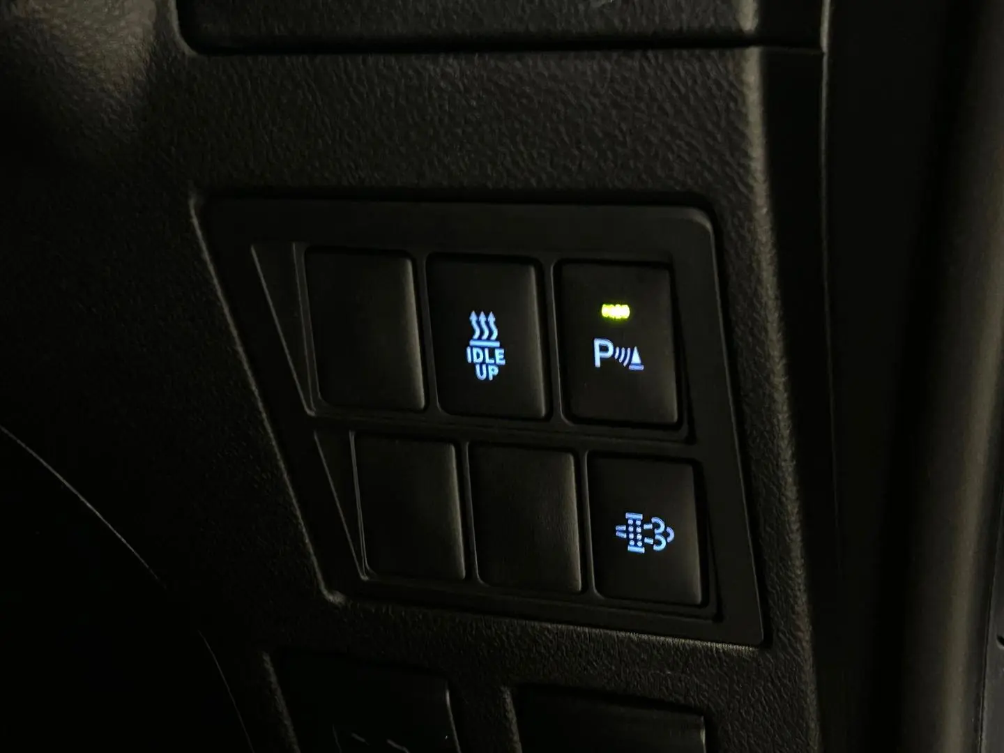 2023 Toyota Hilux Gallery Image 26