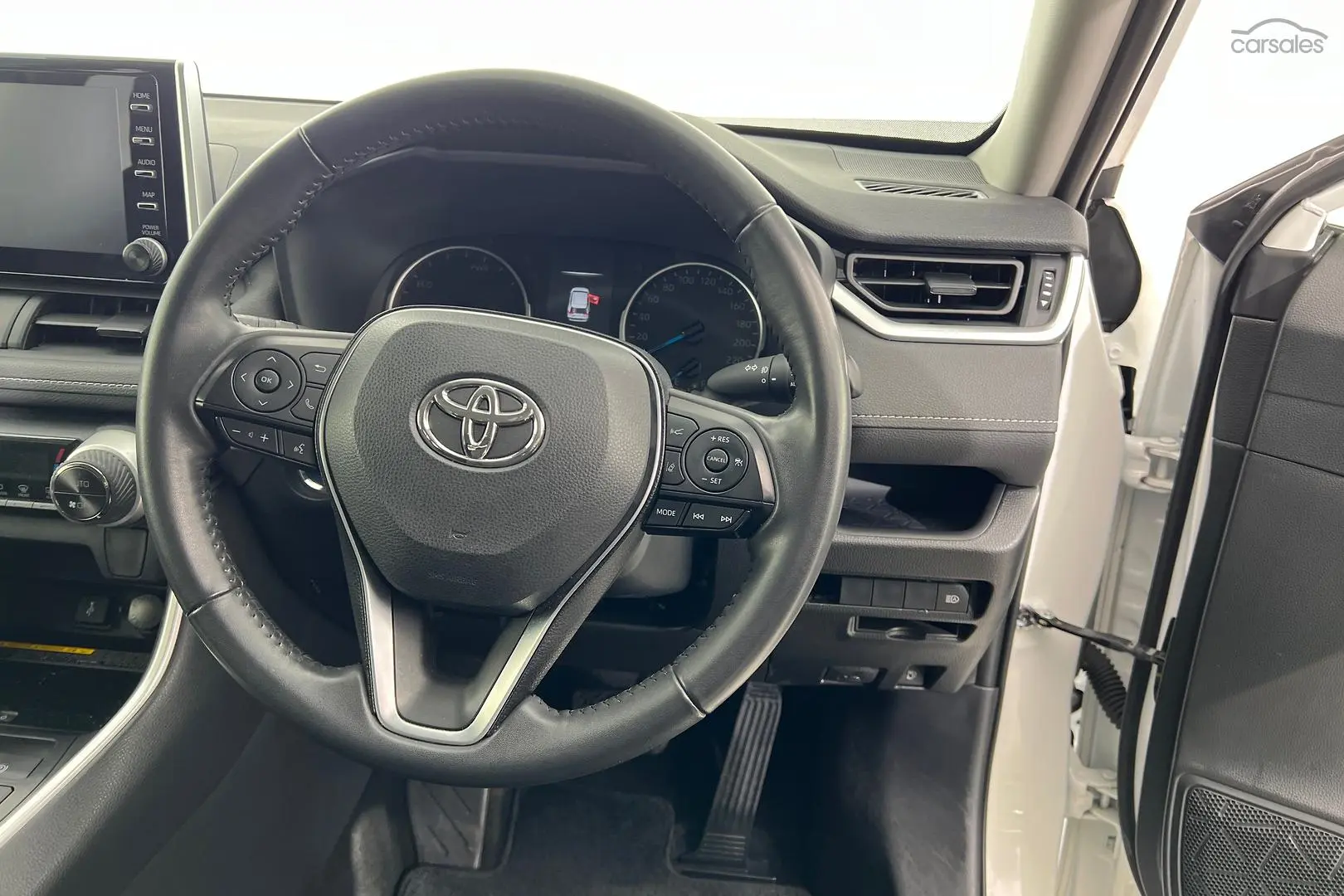 2020 Toyota RAV4 Image 10