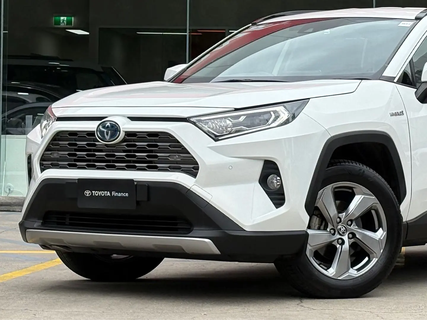 2021 Toyota RAV4 Gallery Image 4