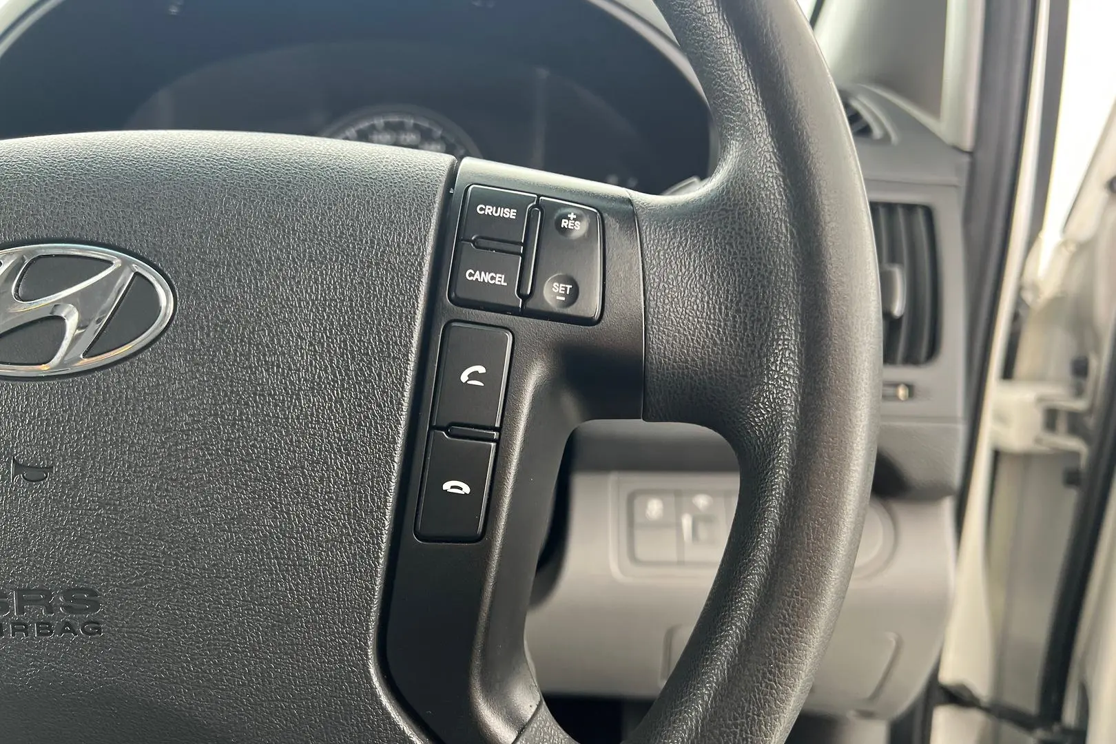 2018 Hyundai iLoad Gallery Image 17