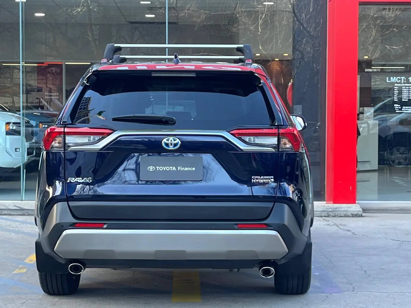 2024 Toyota RAV4 Gallery Image 8