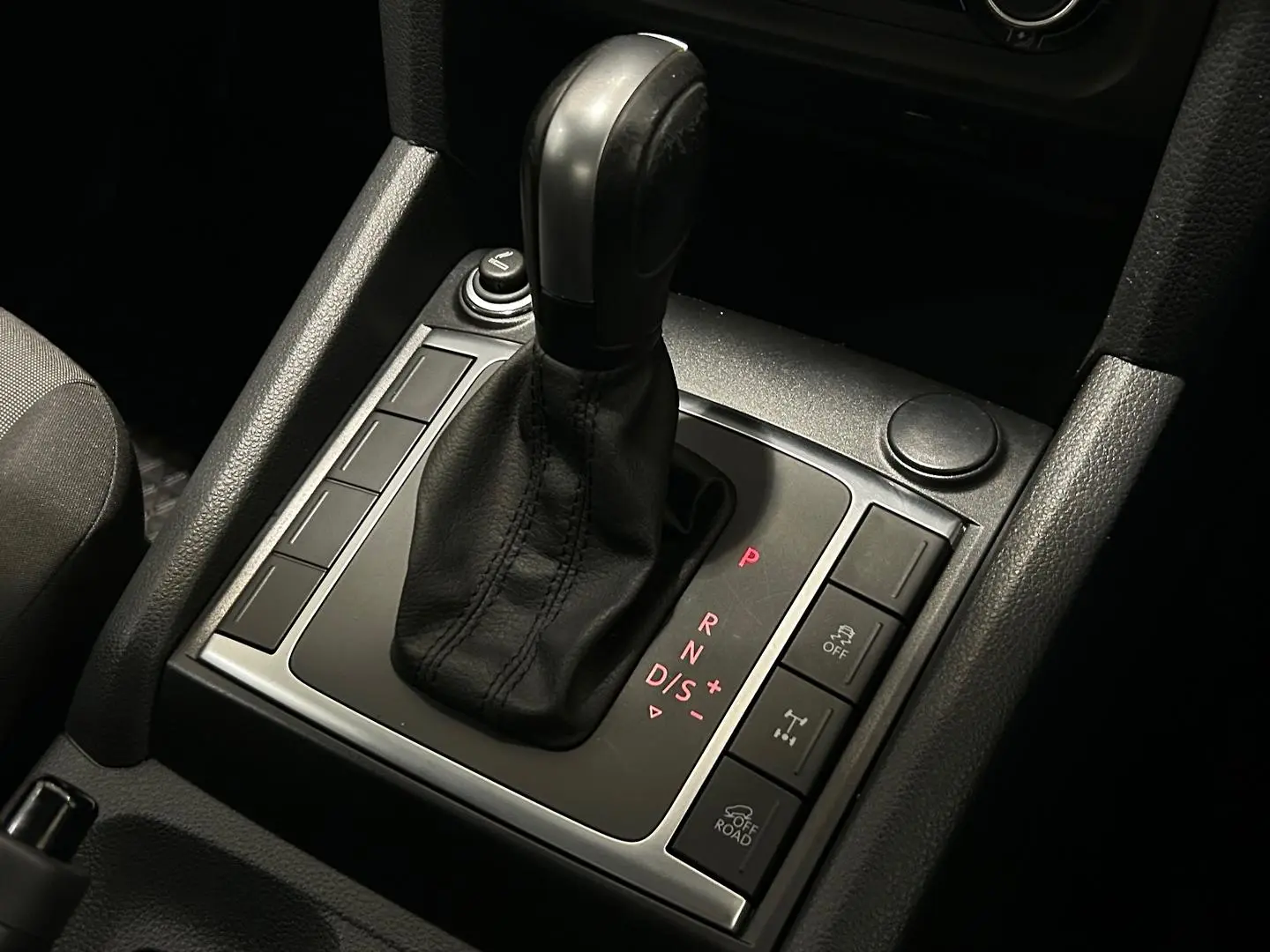 2022 Volkswagen Amarok Gallery Image 18