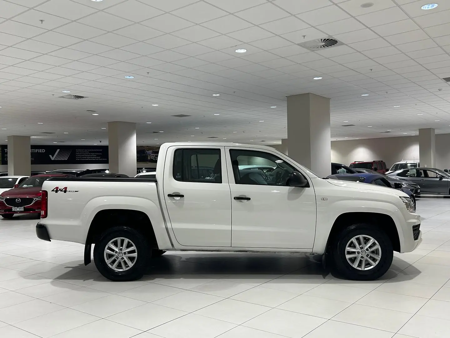 2022 Volkswagen Amarok Gallery Image 2