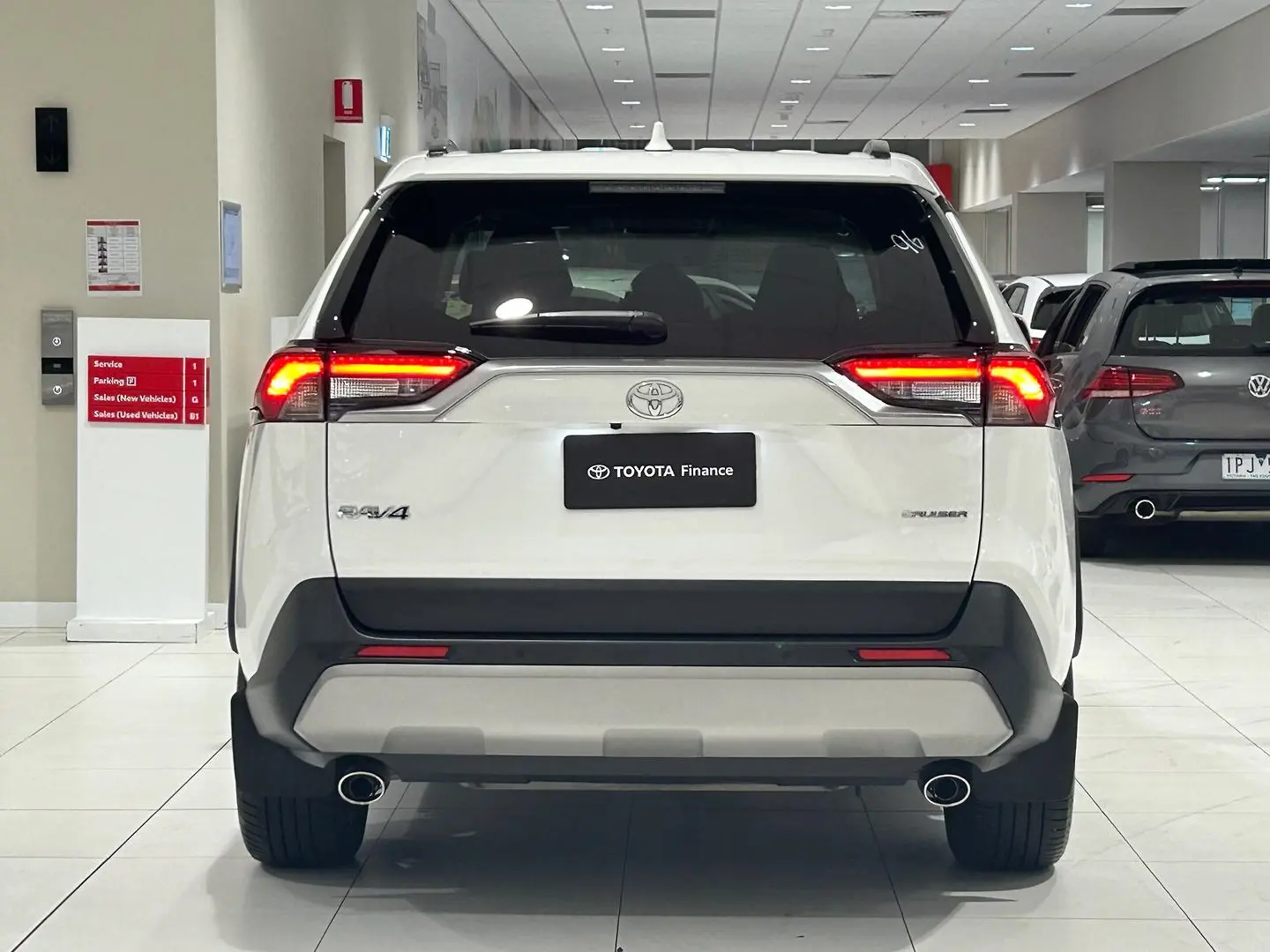 2024 Toyota RAV4 Gallery Image 9
