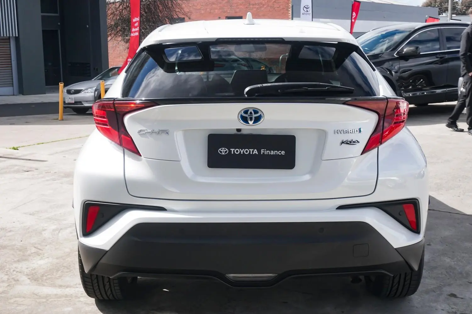 2022 Toyota C-HR Gallery Image 4