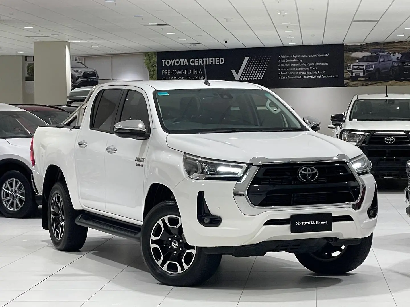 2020 Toyota Hilux Gallery Image 1