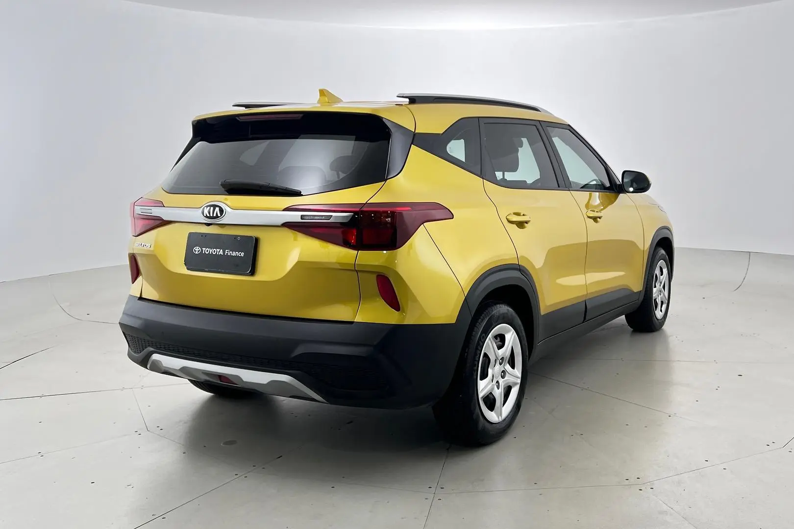 2021 Kia Seltos Gallery Image 4