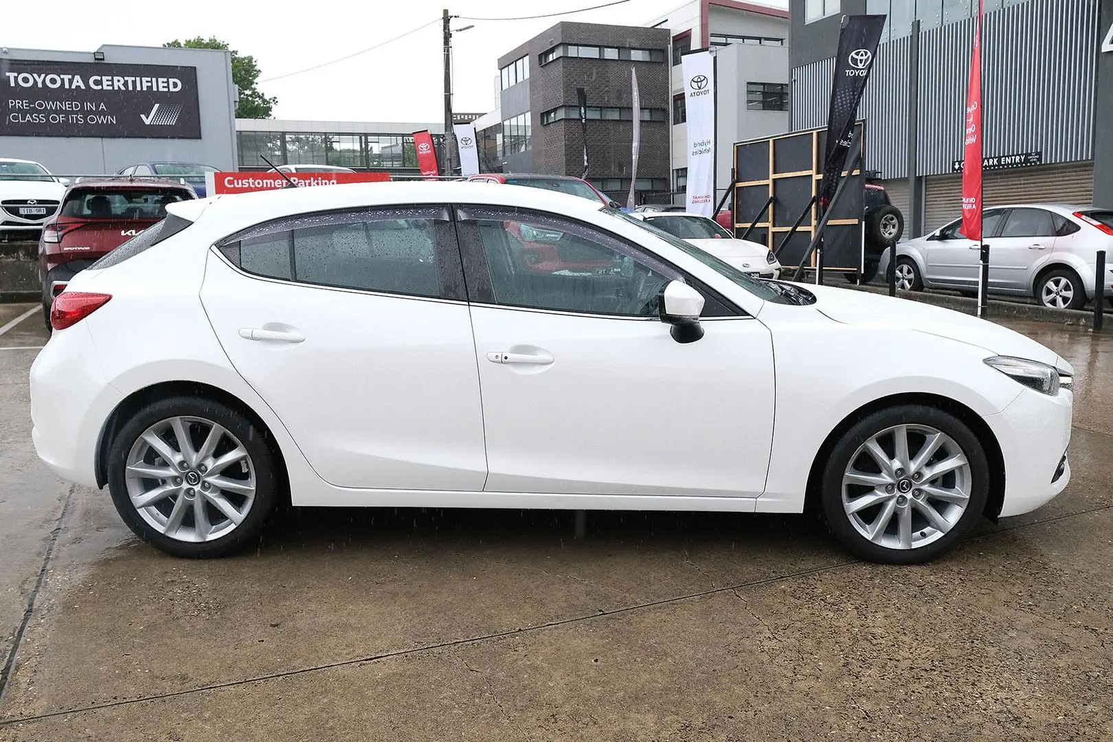 2016 Mazda 3 Image 5