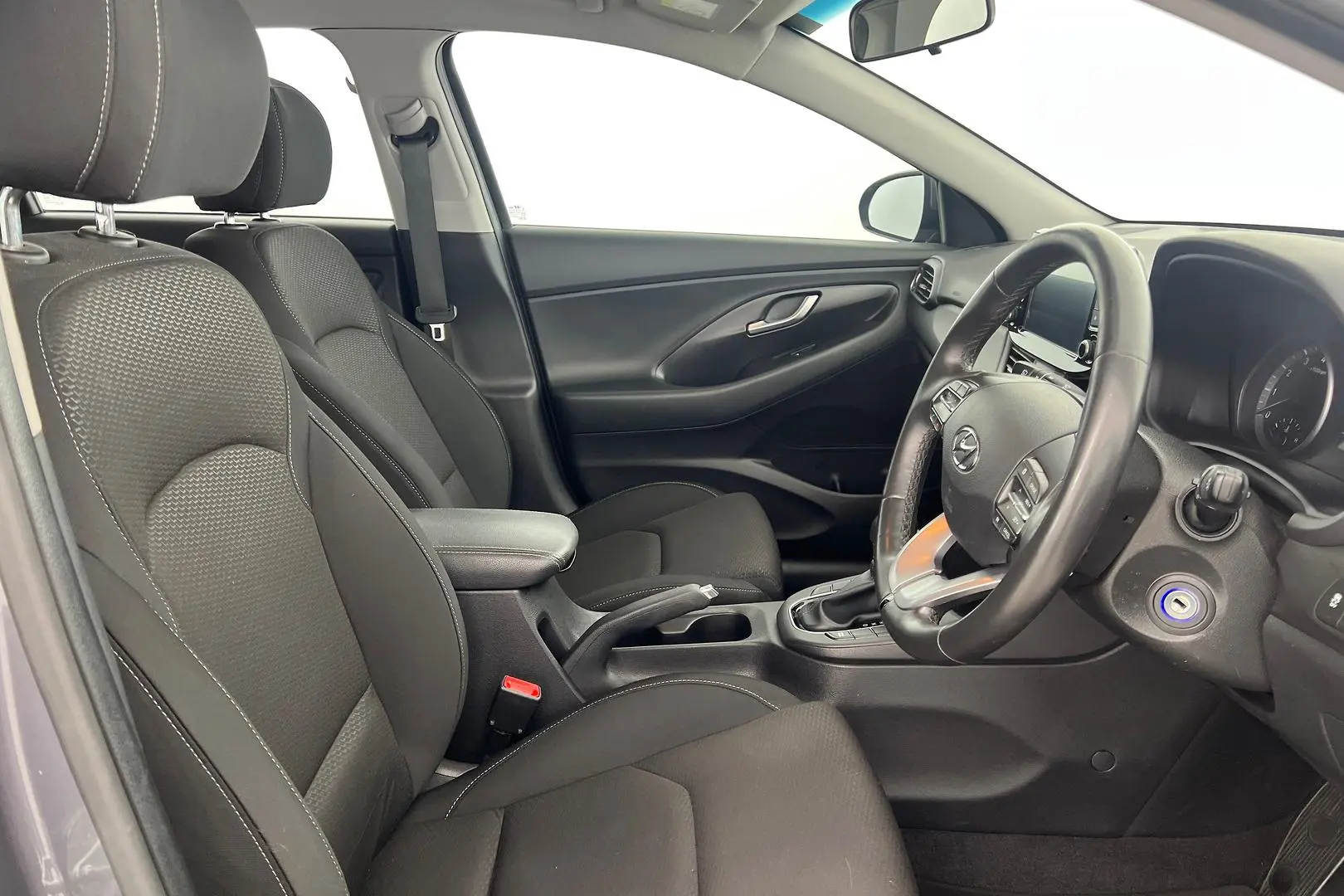 2018 Hyundai i30 Gallery Image 10