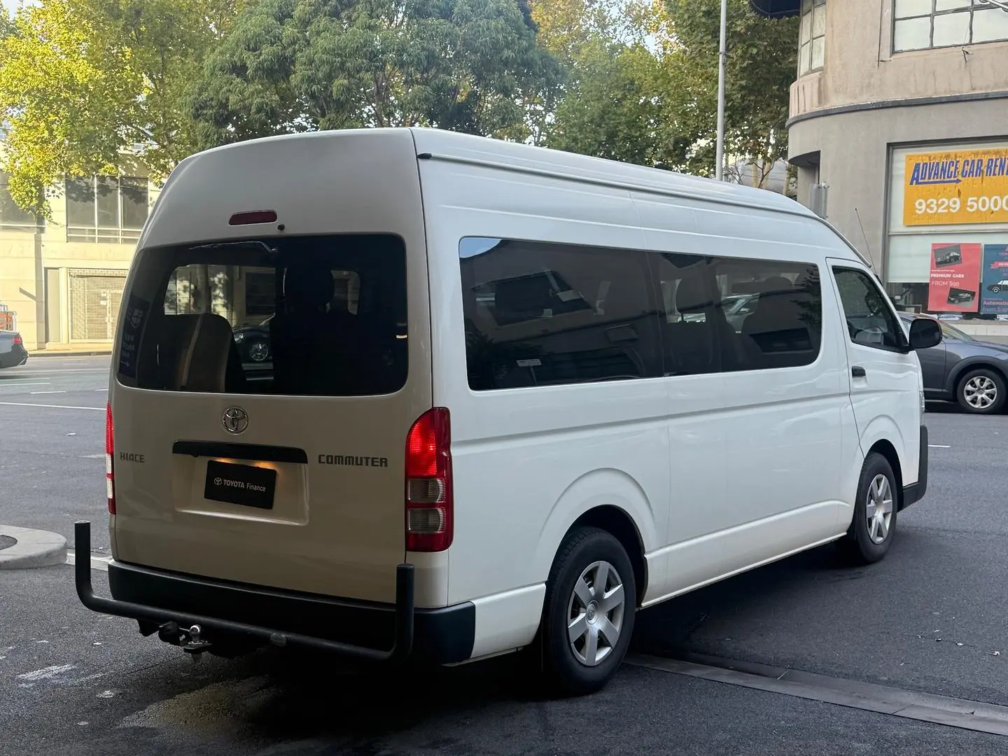 2019 Toyota Hiace Gallery Image 9