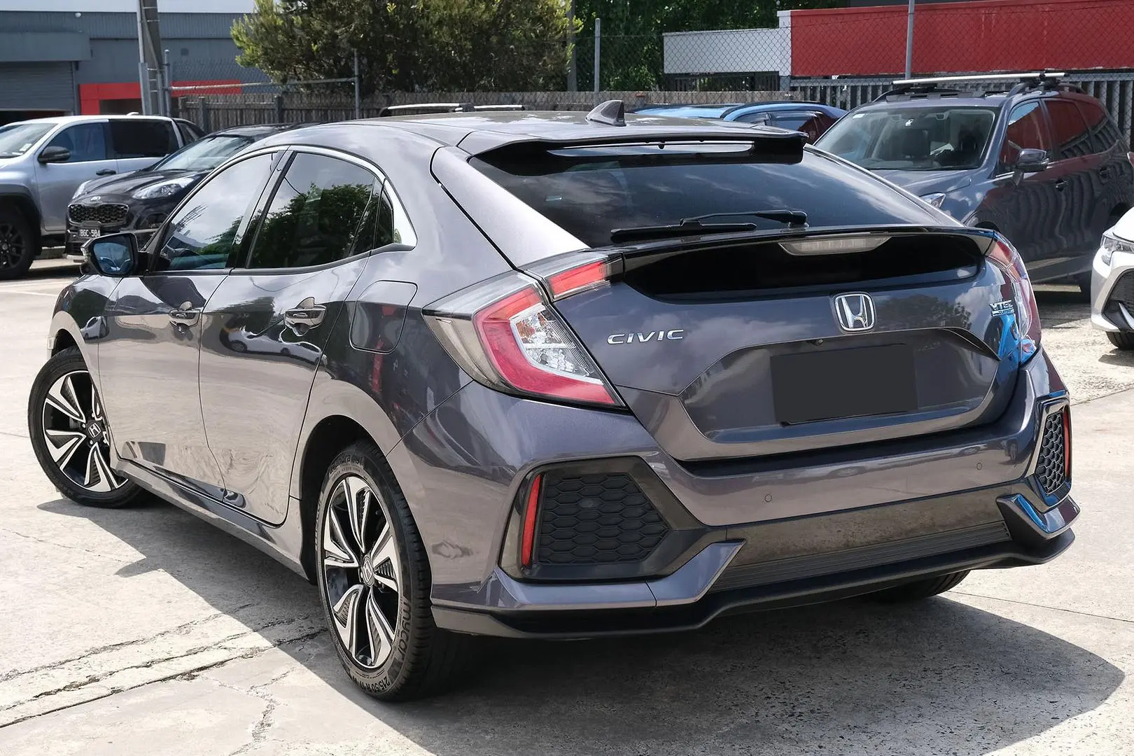 2019 Honda Civic Gallery Image 2