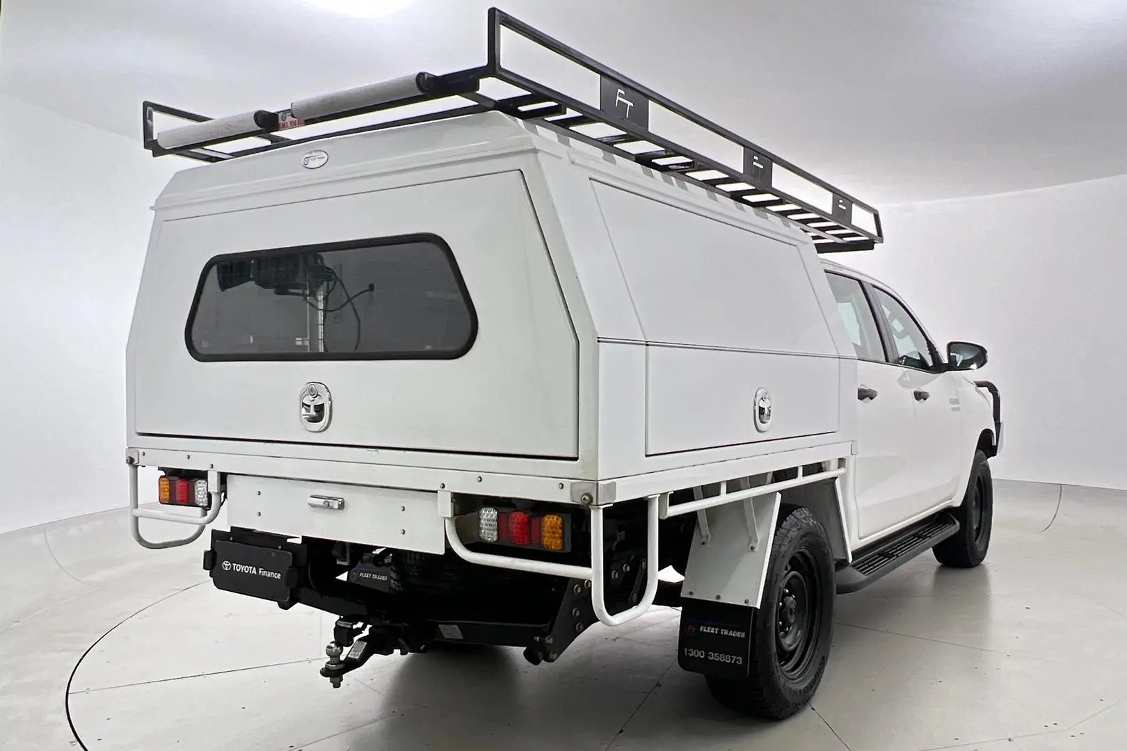 2020 Toyota Hilux Gallery Image 9