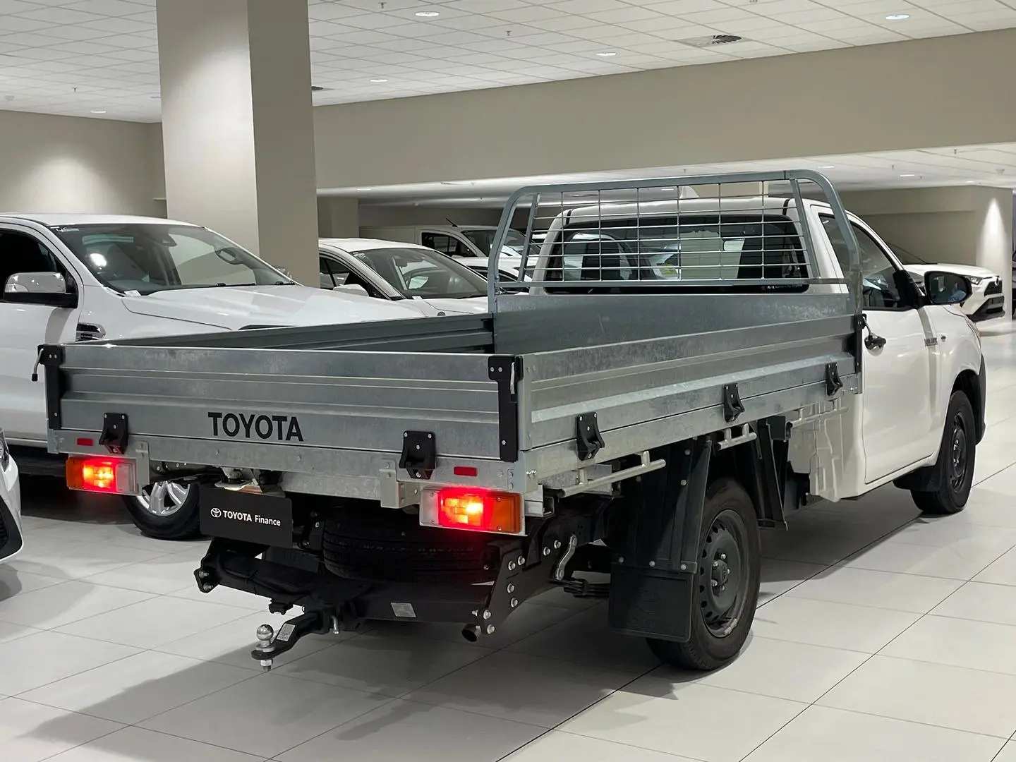 2023 Toyota Hilux Gallery Image 7