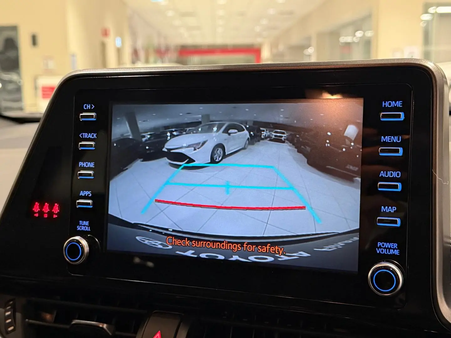 2021 Toyota C-HR Gallery Image 17