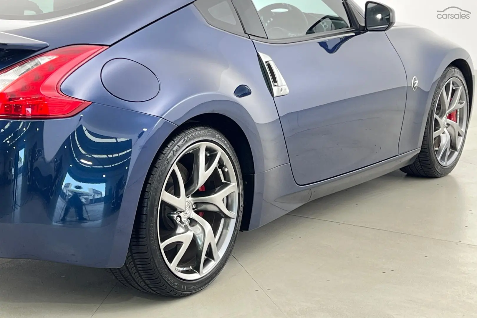 2015 Nissan 370Z Image 10