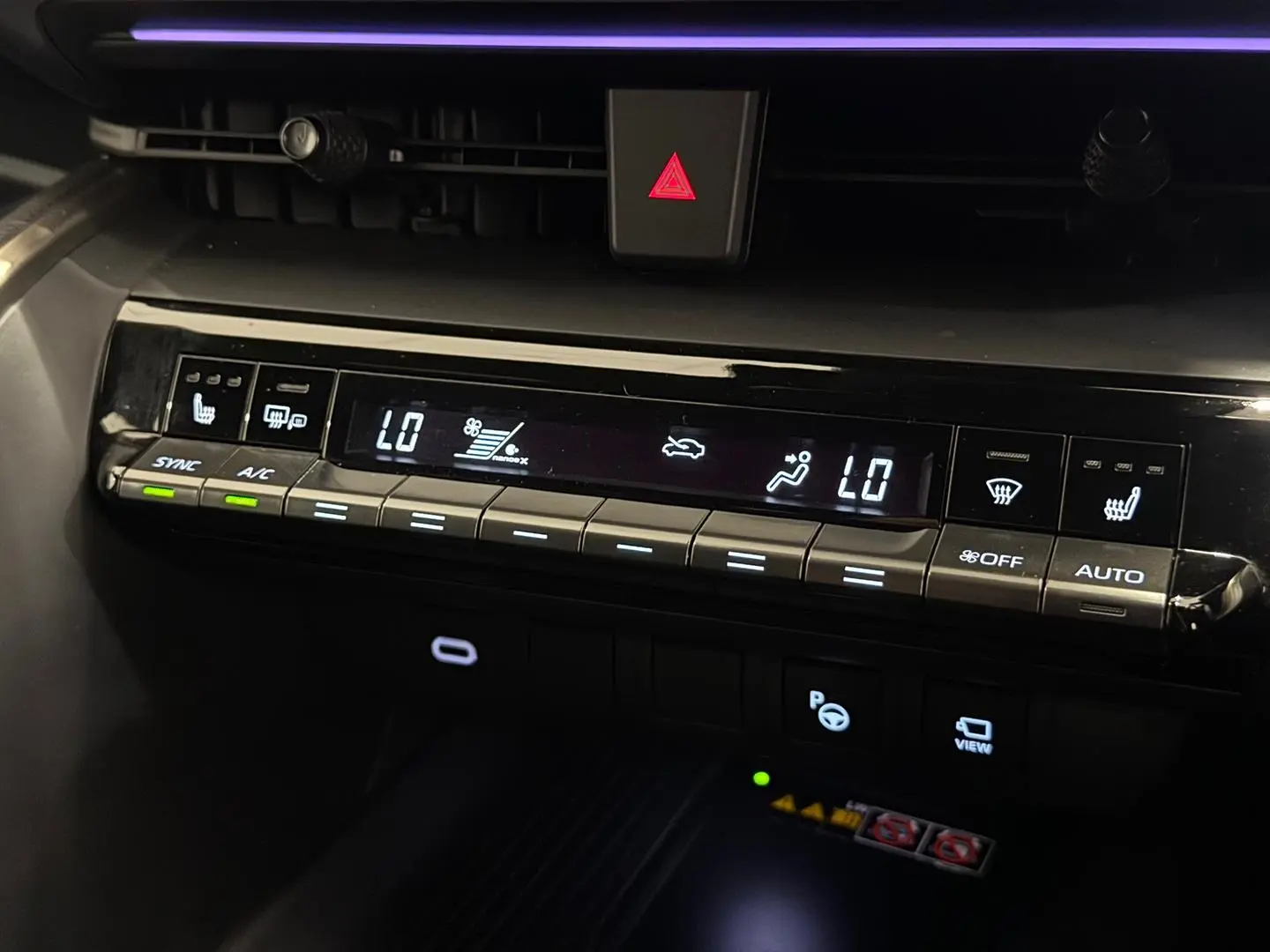 2024 Toyota C-HR Gallery Image 20