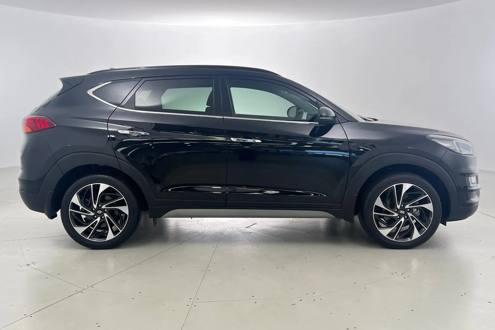 2018 Hyundai Tucson Gallery Image 3