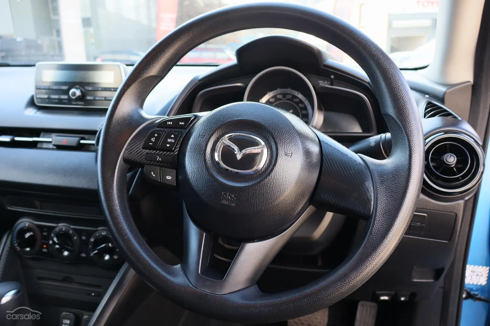 2015 Mazda 2 Image 16
