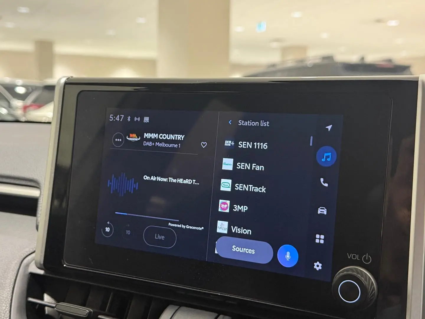 2022 Toyota RAV4 Gallery Image 14