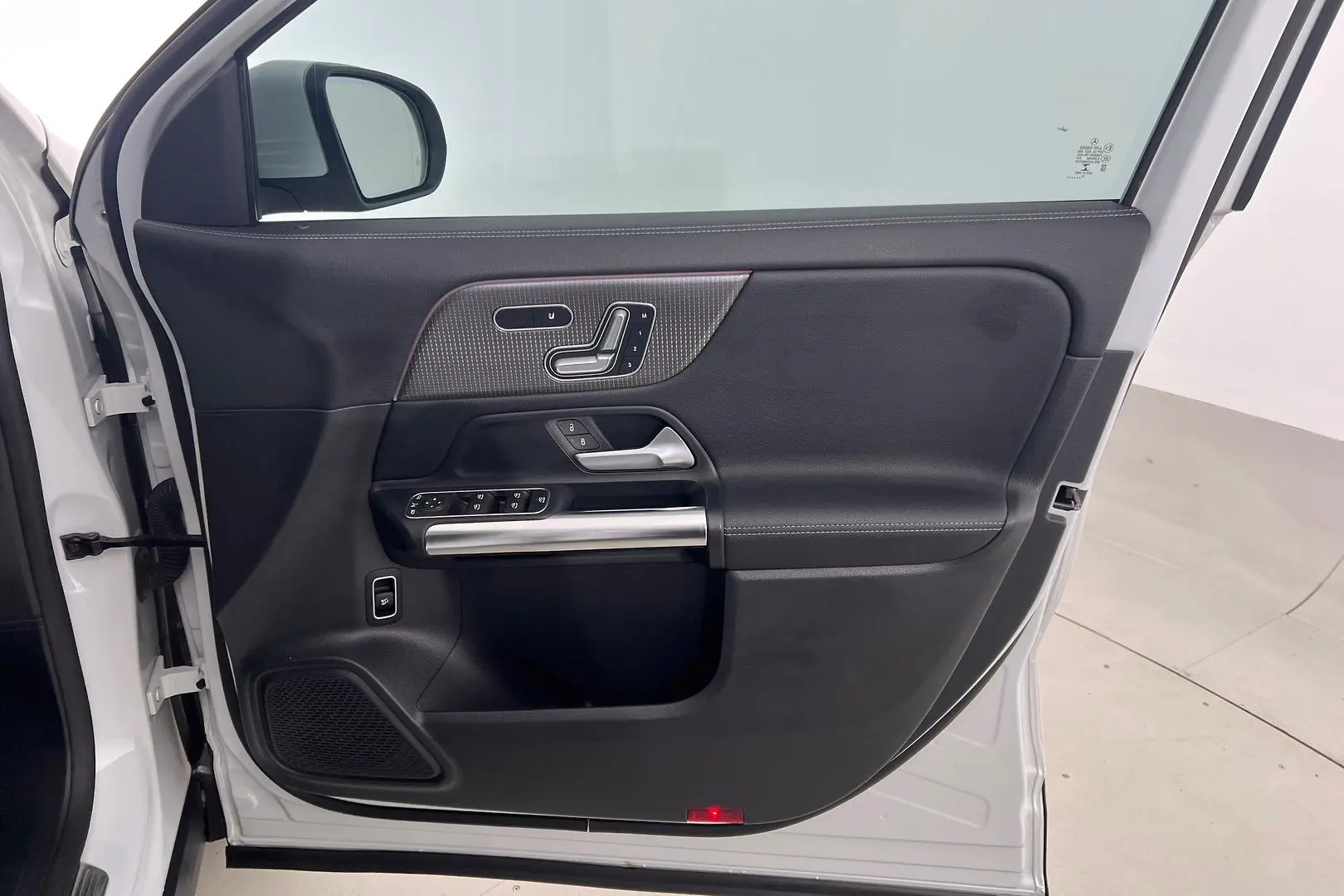 2021 Mercedes-Benz GLA-Class Gallery Image 12