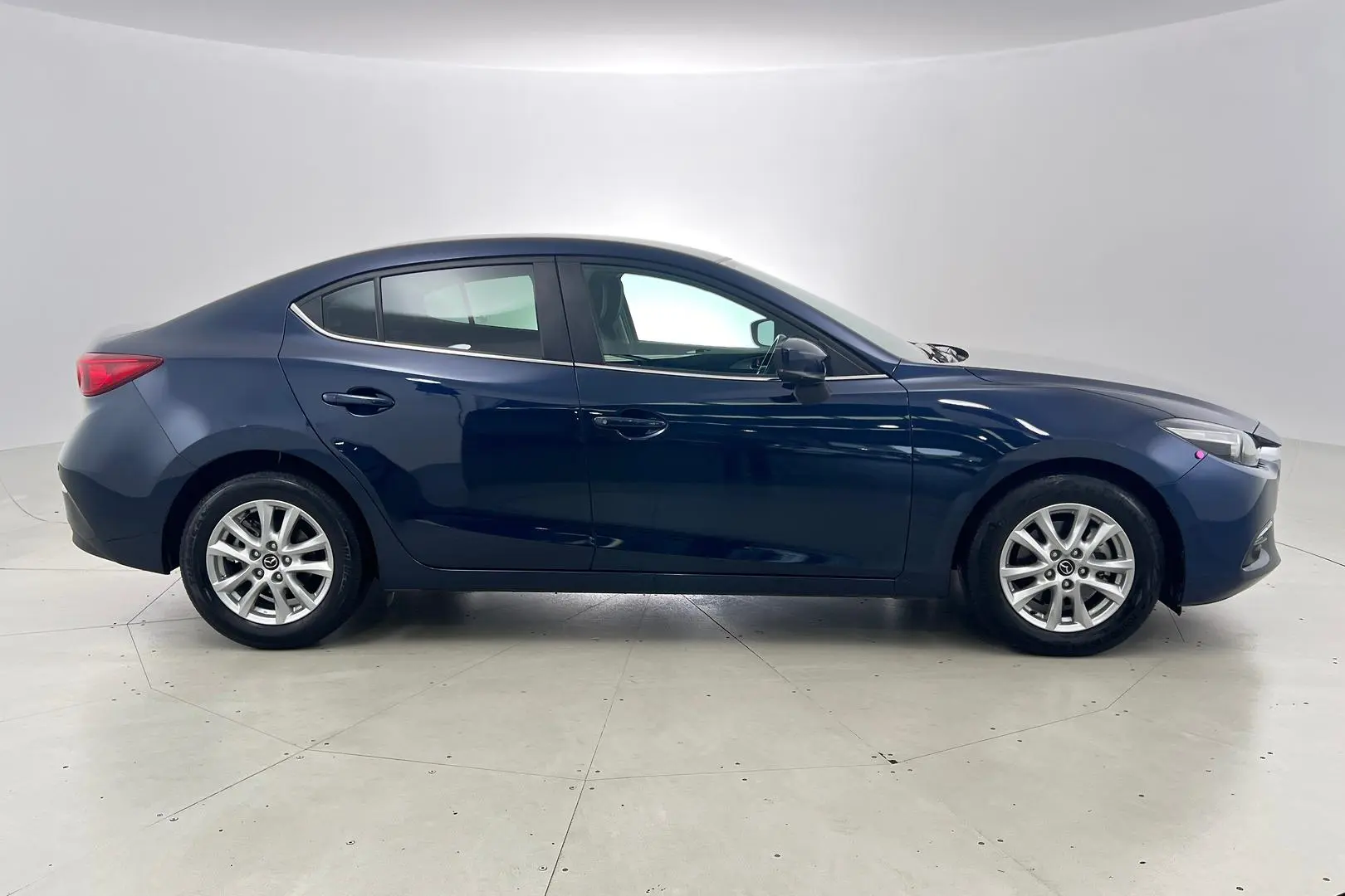 2018 Mazda 3 Gallery Image 7