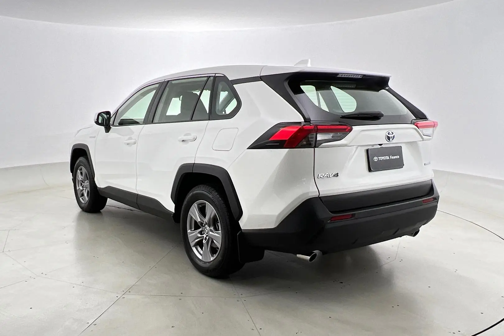 2024 Toyota RAV4 Gallery Image 8