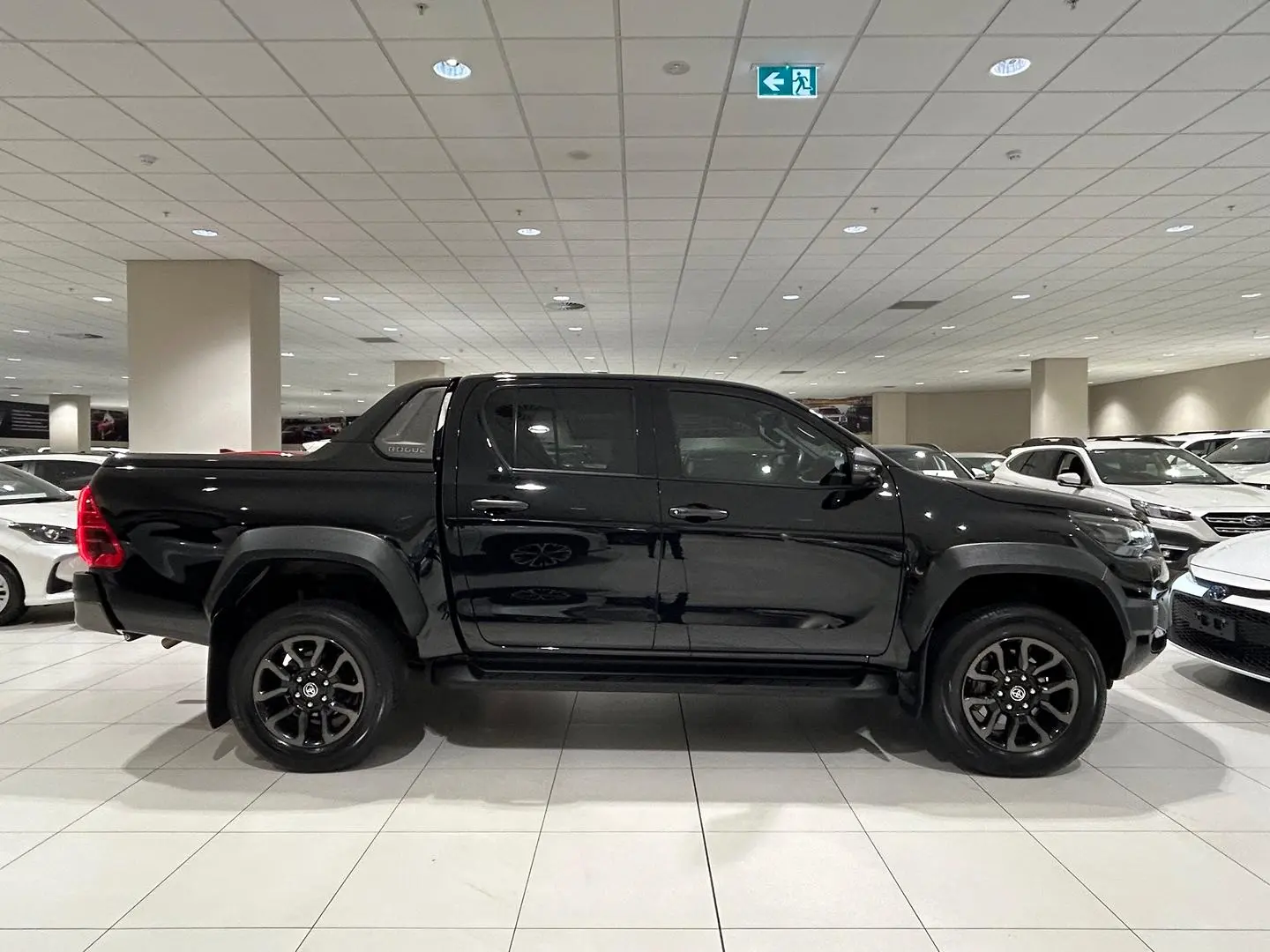 2023 Toyota Hilux Gallery Image 2
