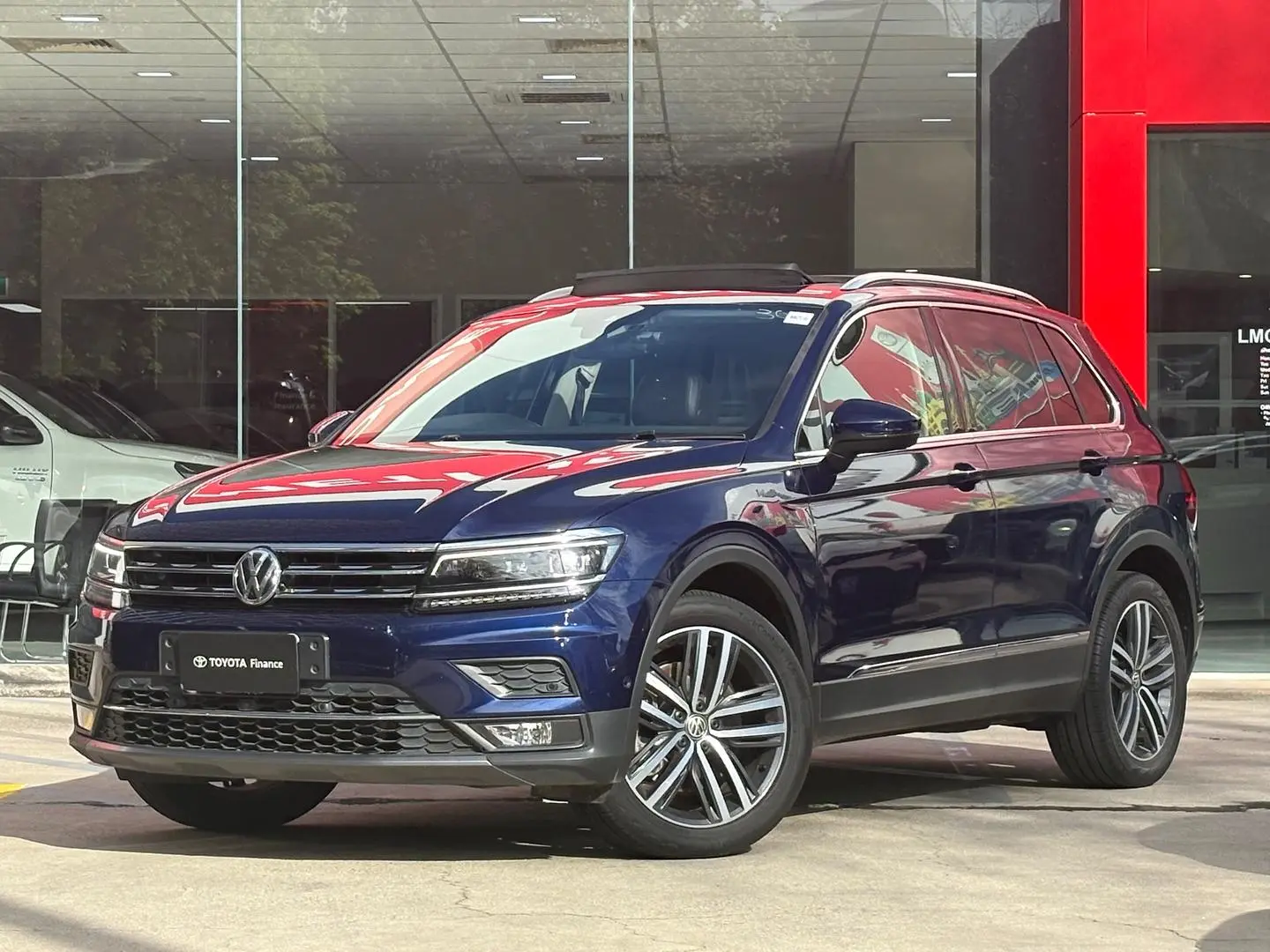 2019 Volkswagen Tiguan Gallery Image 5