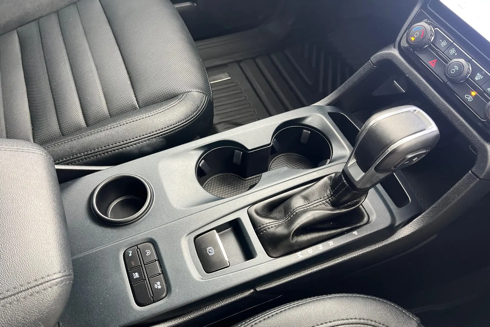 2023 Ford Everest Gallery Image 17