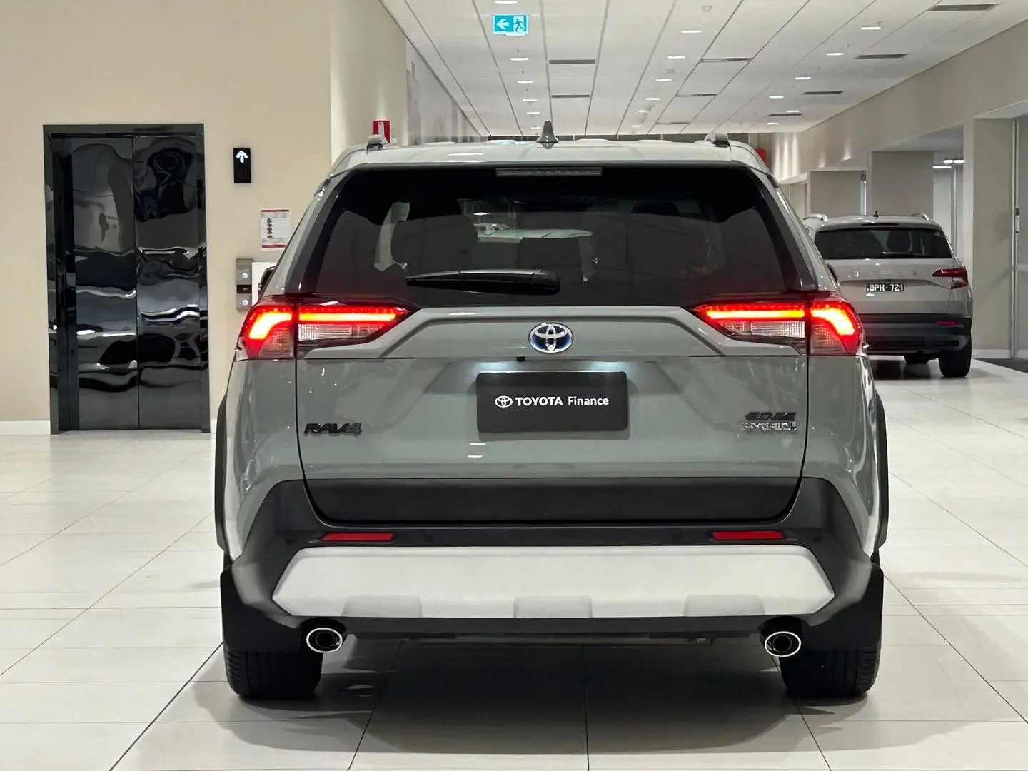 2024 Toyota RAV4 Gallery Image 9