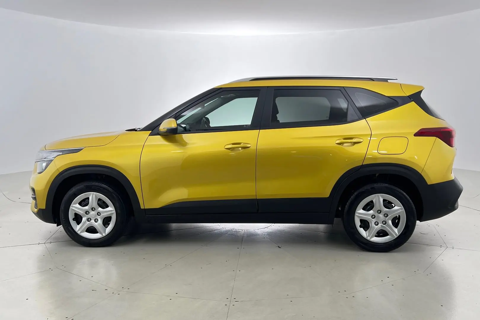 2021 Kia Seltos Gallery Image 8