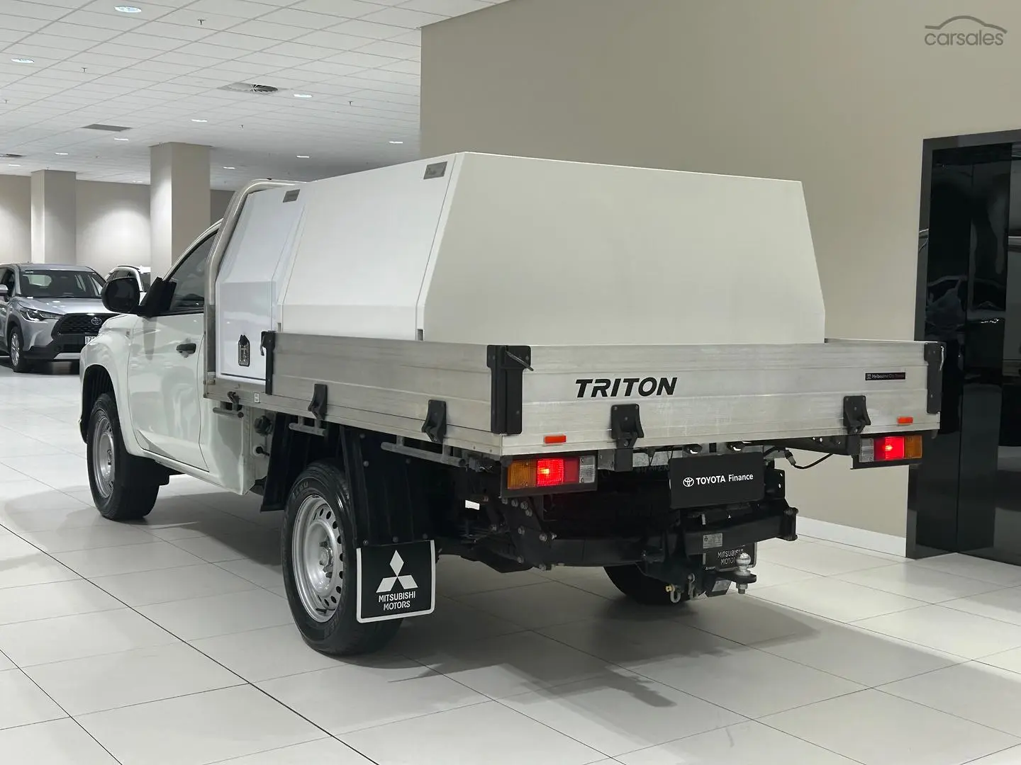 2019 Mitsubishi Triton Image 8