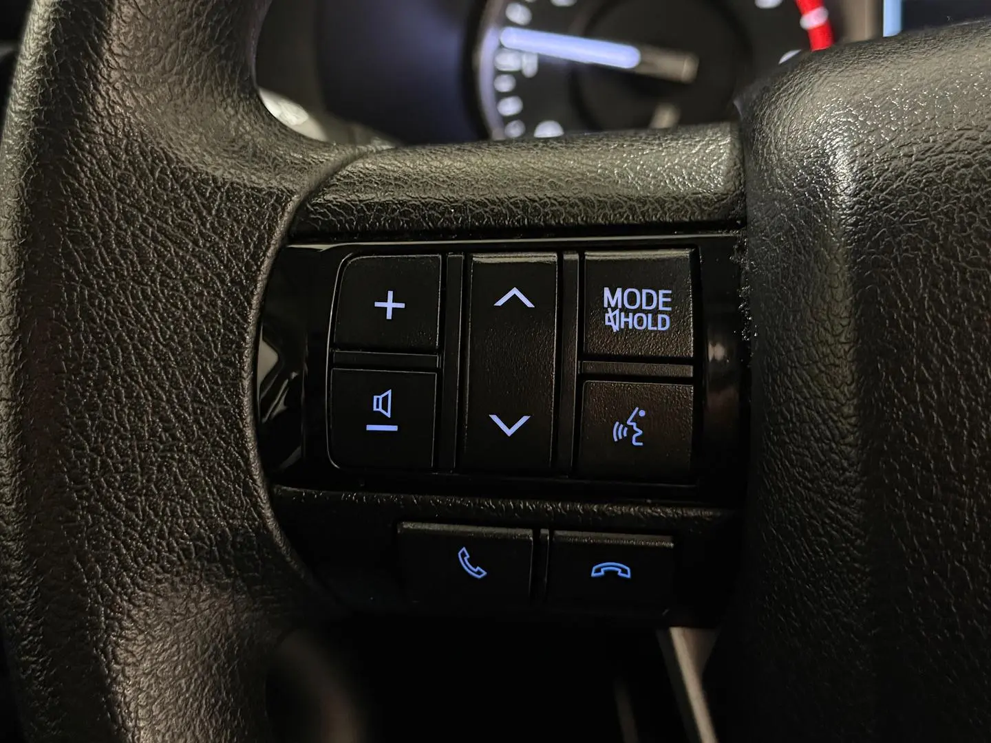 2022 Toyota Hilux Gallery Image 24