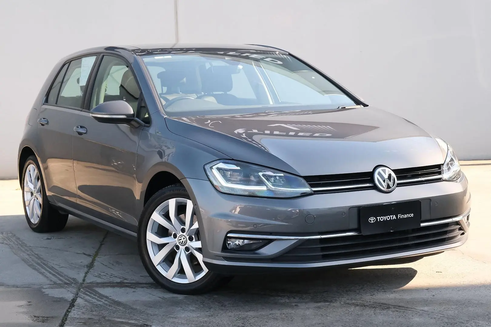 2019 Volkswagen Golf Gallery Image 1