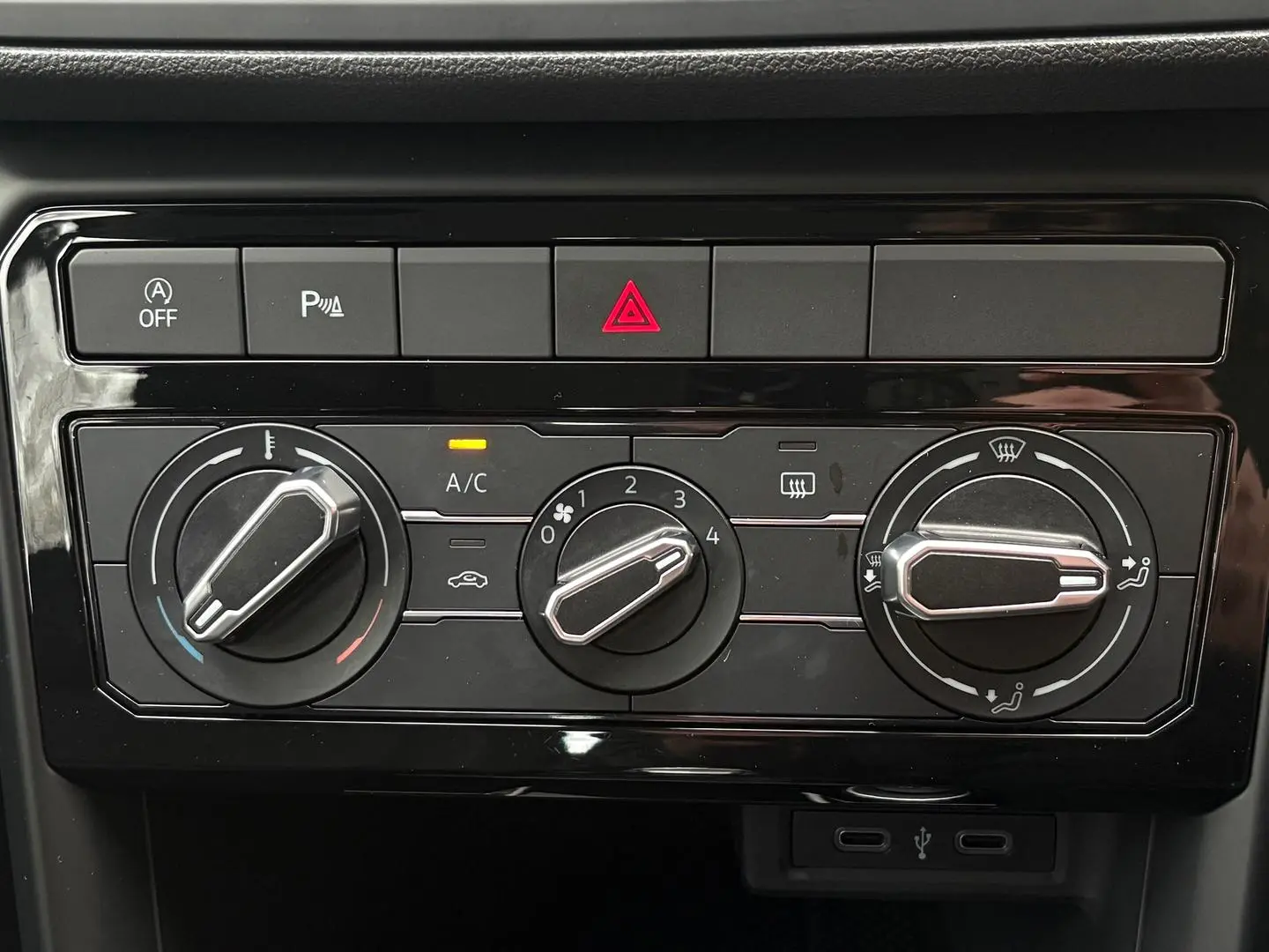 2021 Volkswagen T-Cross Gallery Image 19