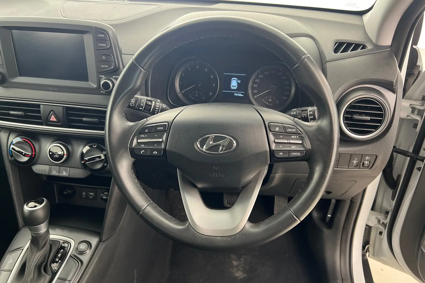 2020 Hyundai Kona Gallery Image 14
